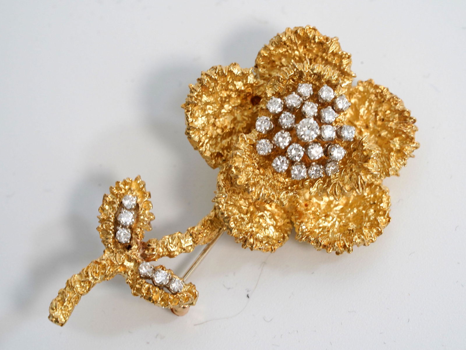 Hammerman Brothers 18K & Diamond Flower Pin (1 of 3)