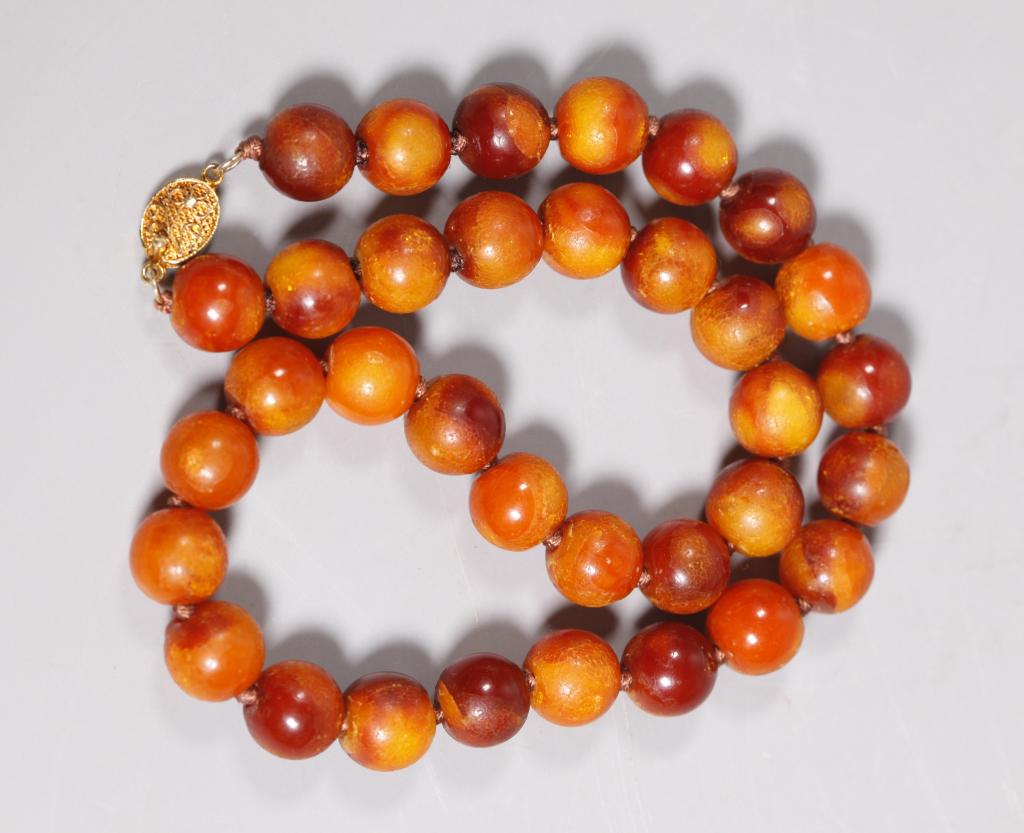 Antique Chinese 34 Bead Butterscotch Amber; 47G (1 of 6)