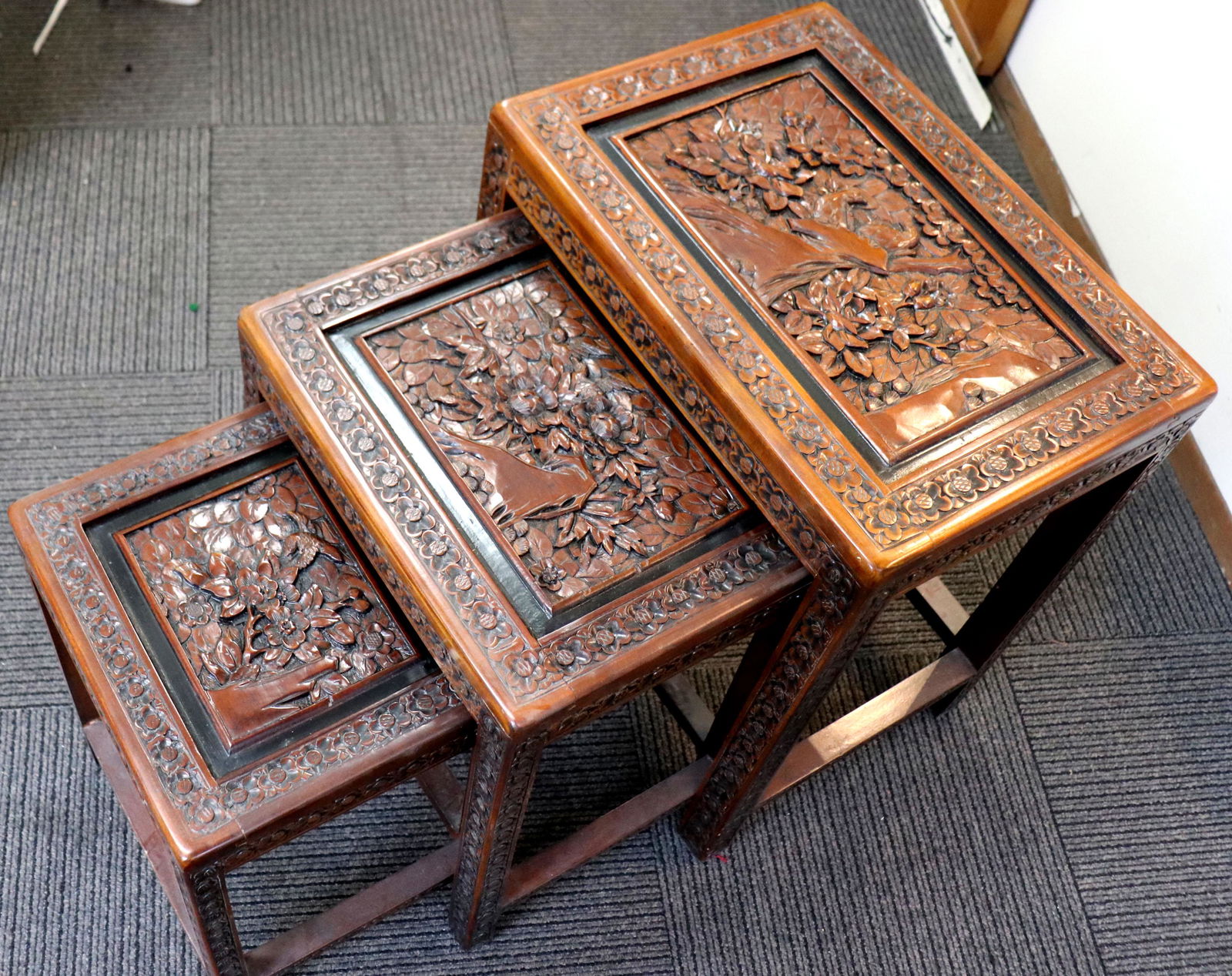 Chinese Carved Nest of 3 Side Tables Glass Tops (1 of 5)