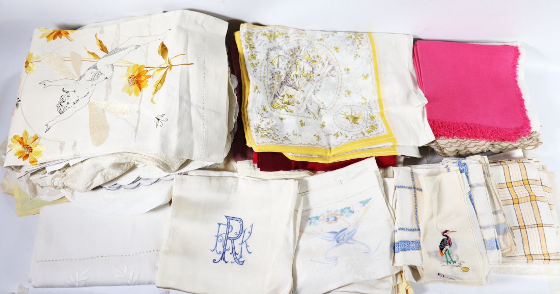 Lg Group Luxury Estate 19/20 C Tablecloths Napkins (1 of 13)