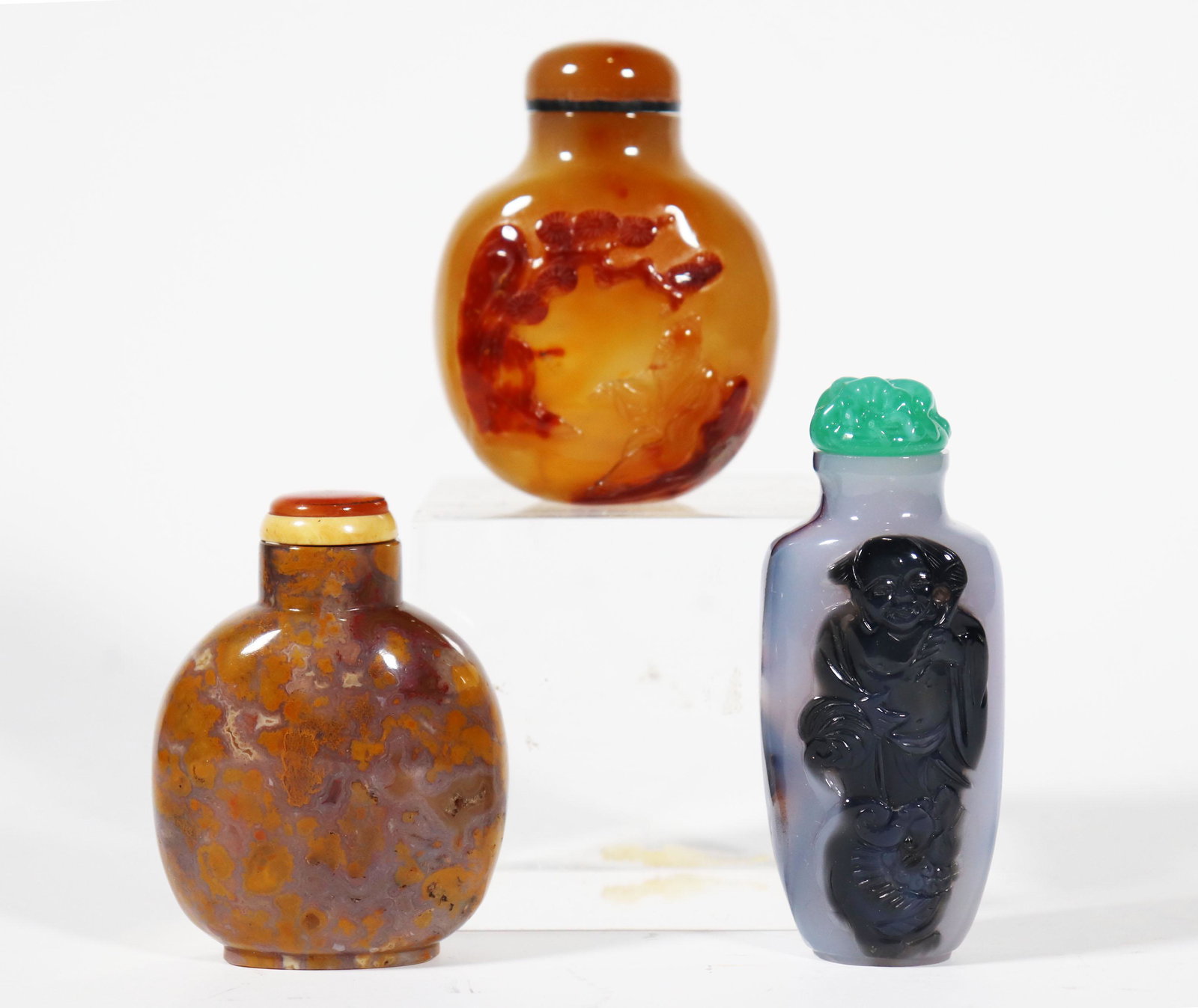 3 Chinese 19 C Agate Snuff Bottles (1 of 9)