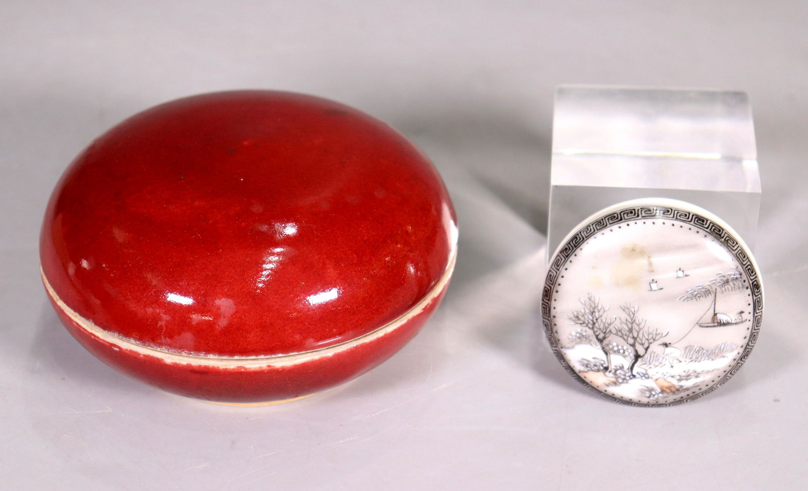 2 Chinese Porcelain Seal Paste Round Boxes (1 of 8)