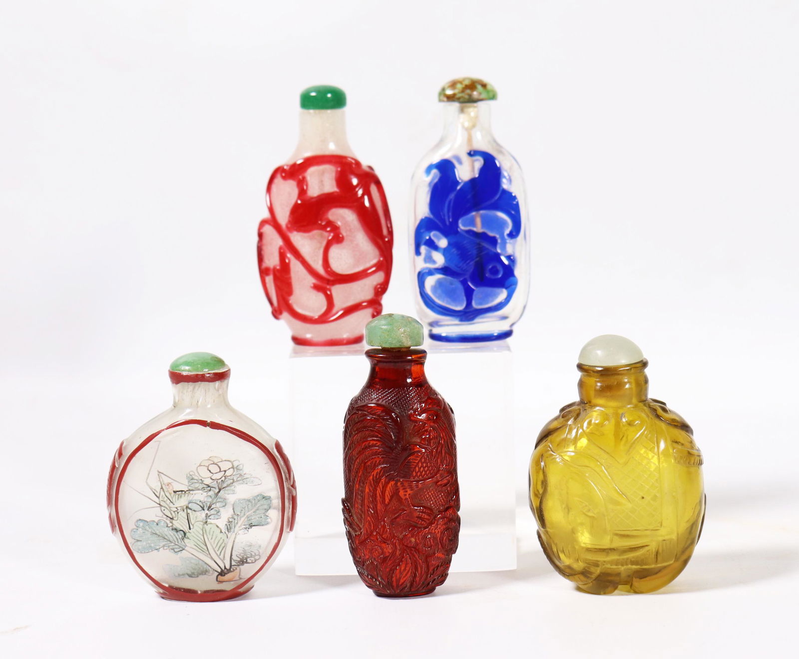 5 Chinese Qing Carved Glass Snuff Bottles (1 of 8)