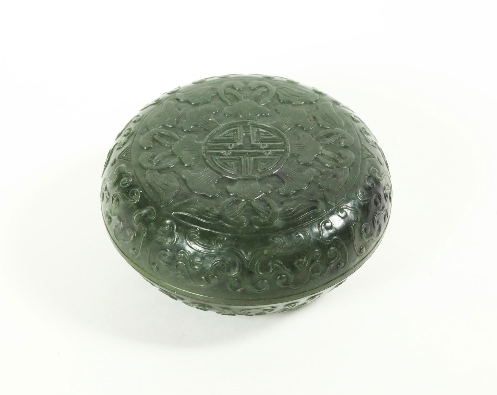 Chinese 18 Century Green Jade Round Box & Cover (1 of 5)