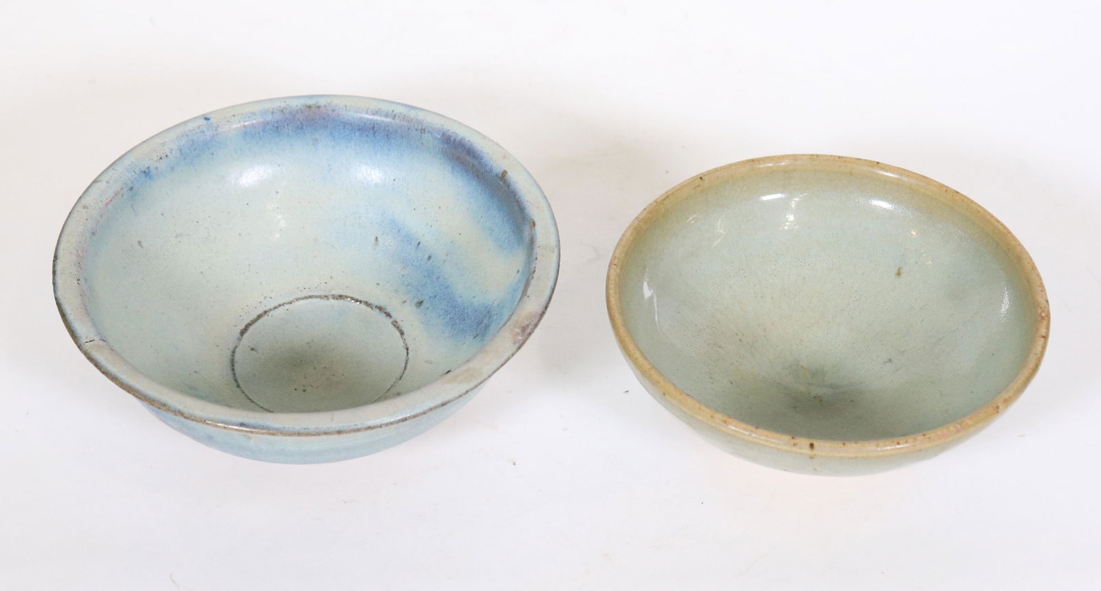 2 Chinese Yuan Dynasty Junyao Porcelain Bowls (1 of 8)