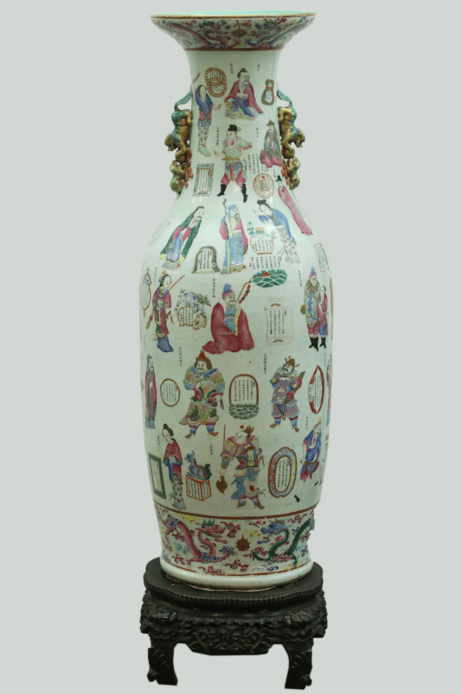 Chinese 19 C Palace-Size Porcelain Hero Vase (1 of 11)