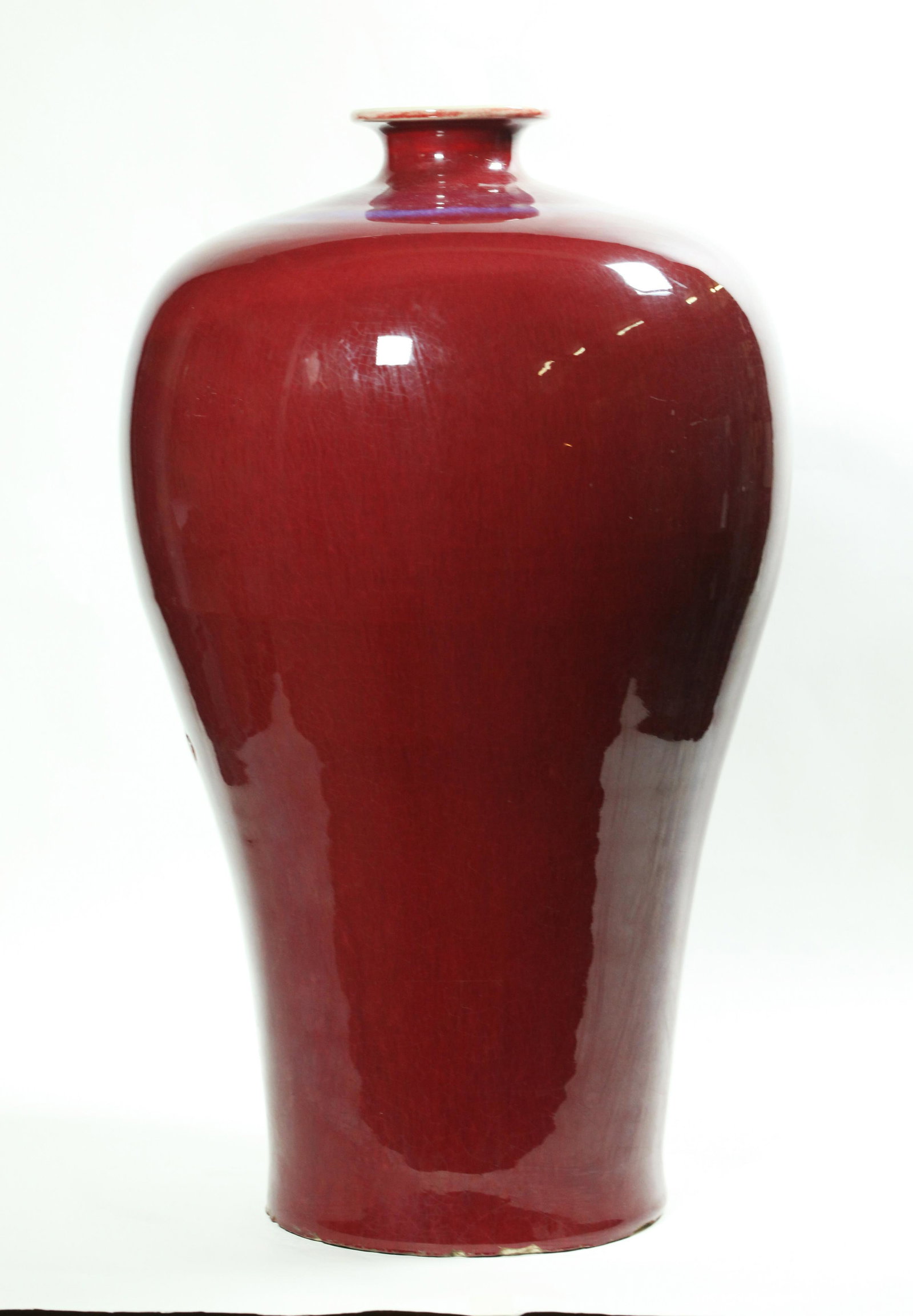 Large Chinese Langyao & Flambe Porcelain Meiping: Very large Chinese Langyao Crackle Porcelain Meiping with a Flambe halo around shoulders, the base in a cafe-au-lait brown glaze with an incised 4 character Yongzheng seal mark. Height 20 3/4 inches (