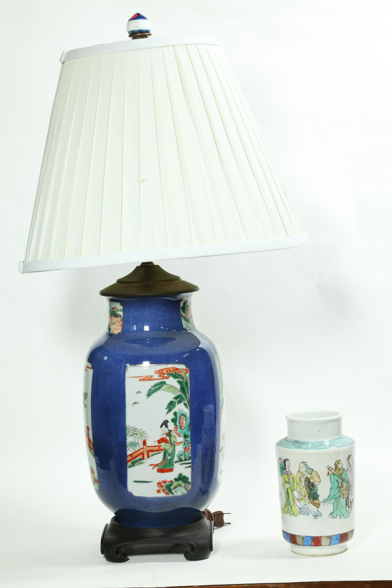 Chinese 19 C Famille Verte & Blue Porcelain Vase (1 of 8)
