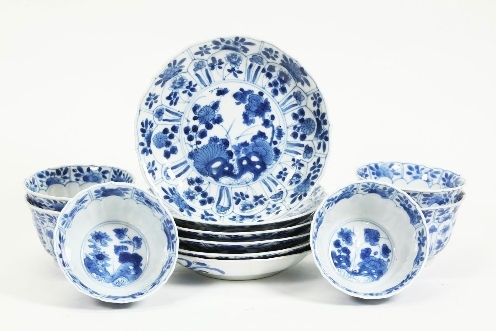 Chinese Kangxi Porcelain 6 Teacups 6 Underplates (1 of 7)