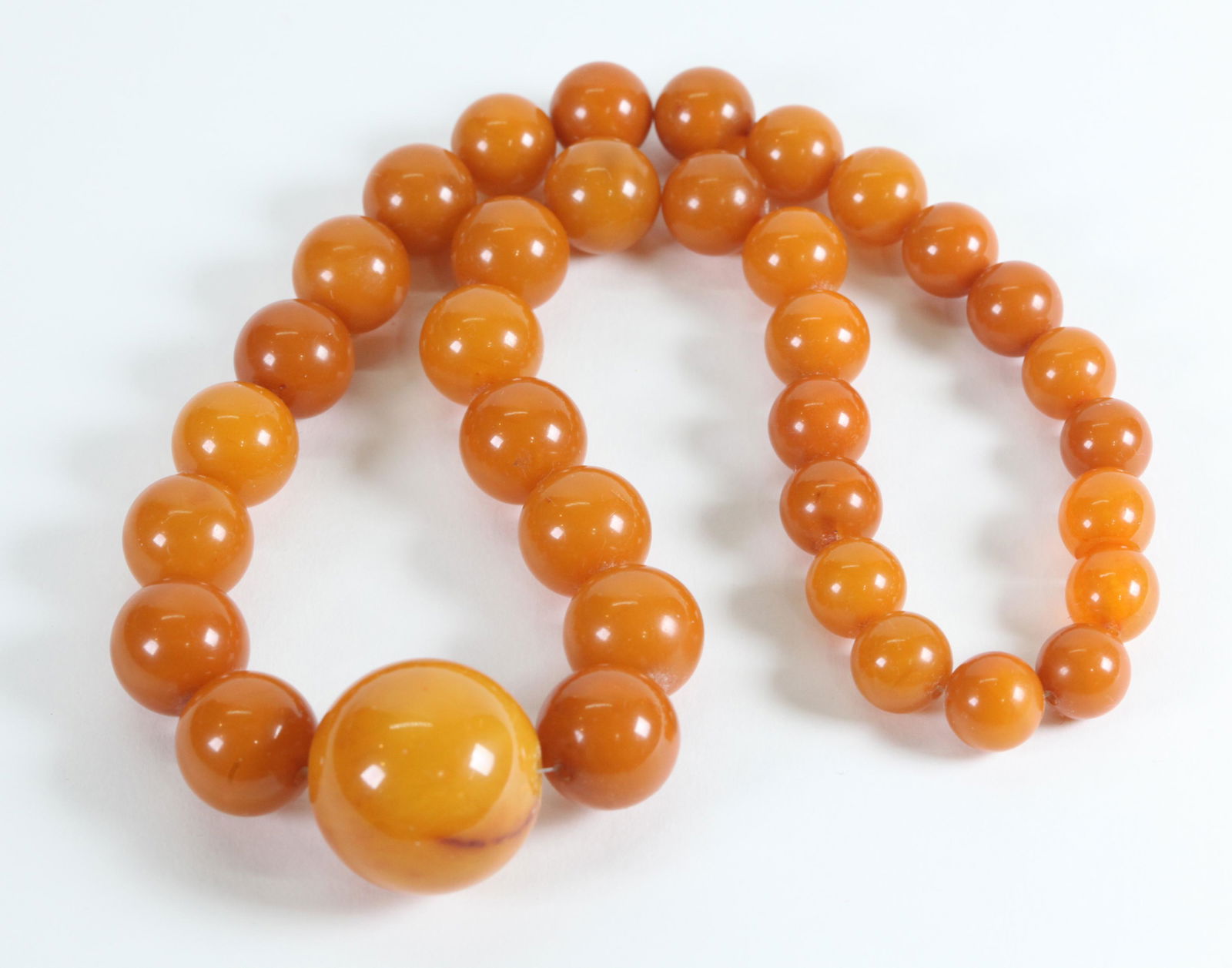 Butterscotch Amber Bead Necklace; 59.8G (1 of 5)