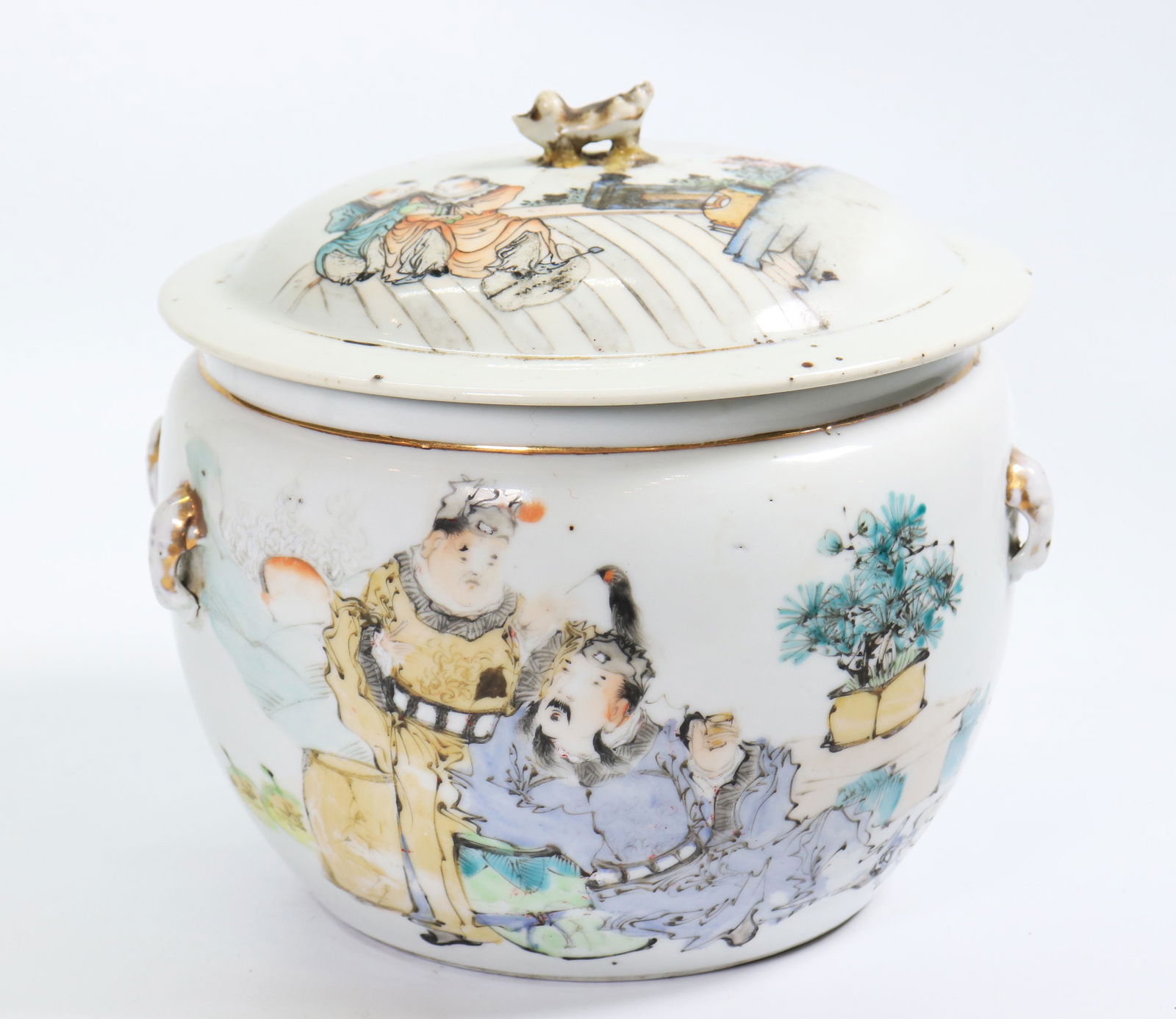 Chinese Qing Enamel Porcelain Covered Serving Pot (1 of 5)