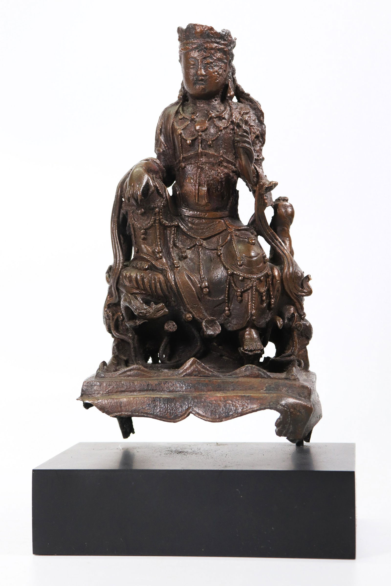 Chinese Ming or Earlier Bronze Seated Guanyin (1 of 5)