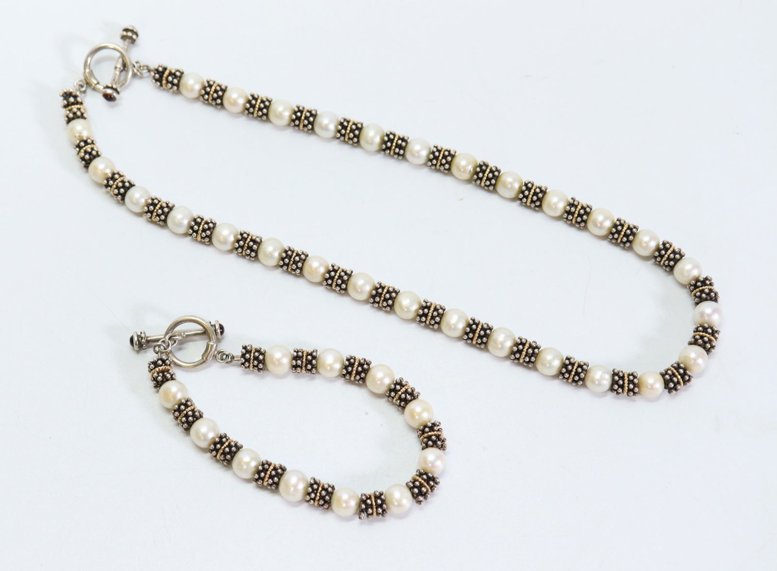 Silver and Pearl Necklace & Bracelet Set (1 of 6)