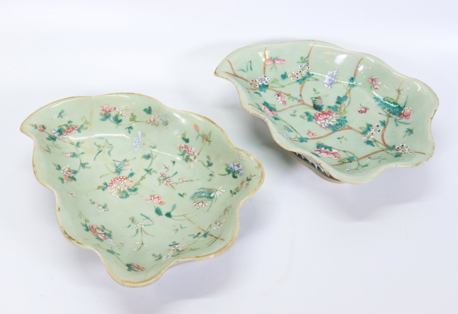 2 Chinese Enamel & Celadon Porcelain Leaf Bowls (1 of 5)