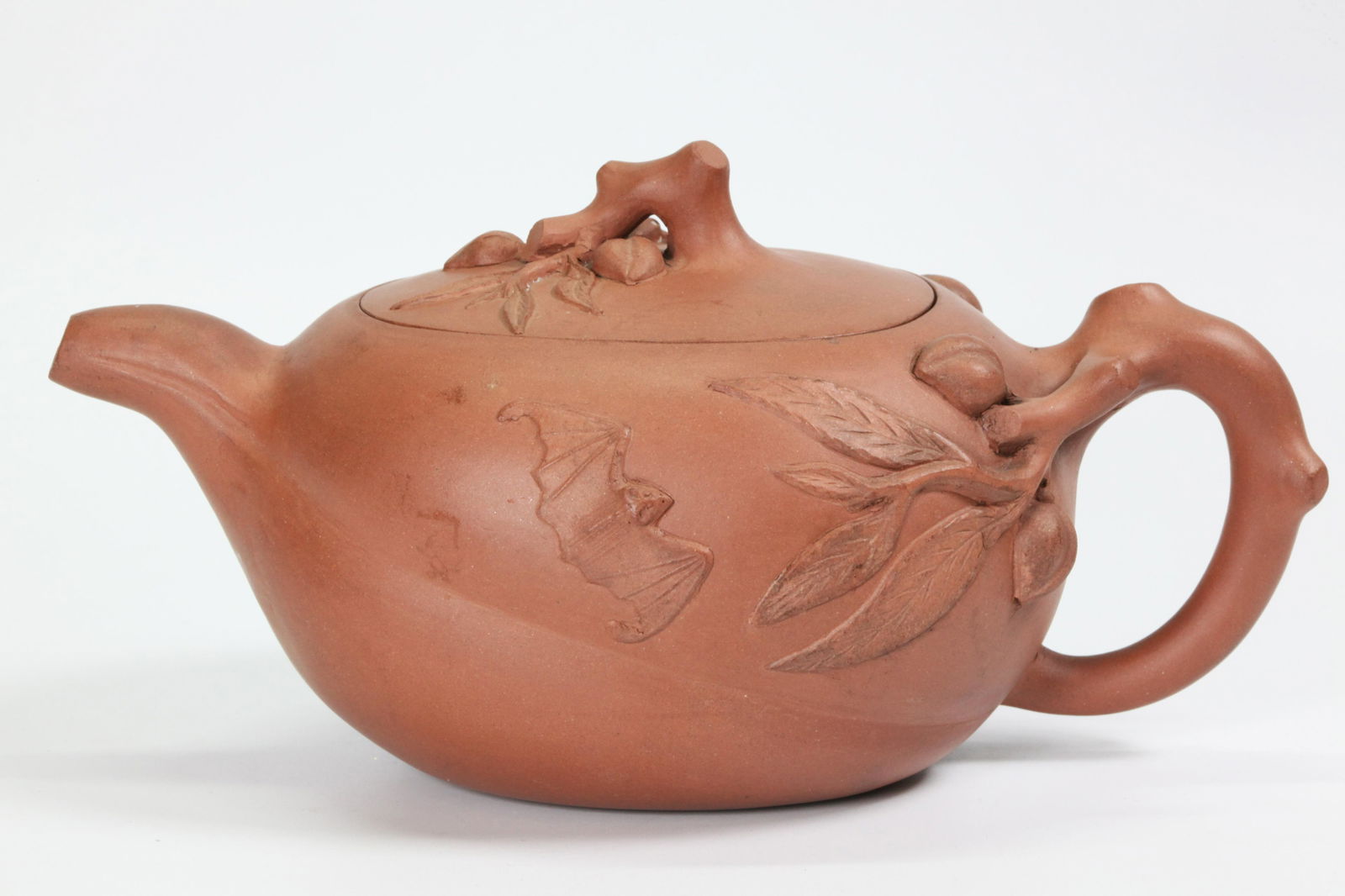 Da Sheng: Chinese Yixing Peach Shape Teapot (1 of 6)