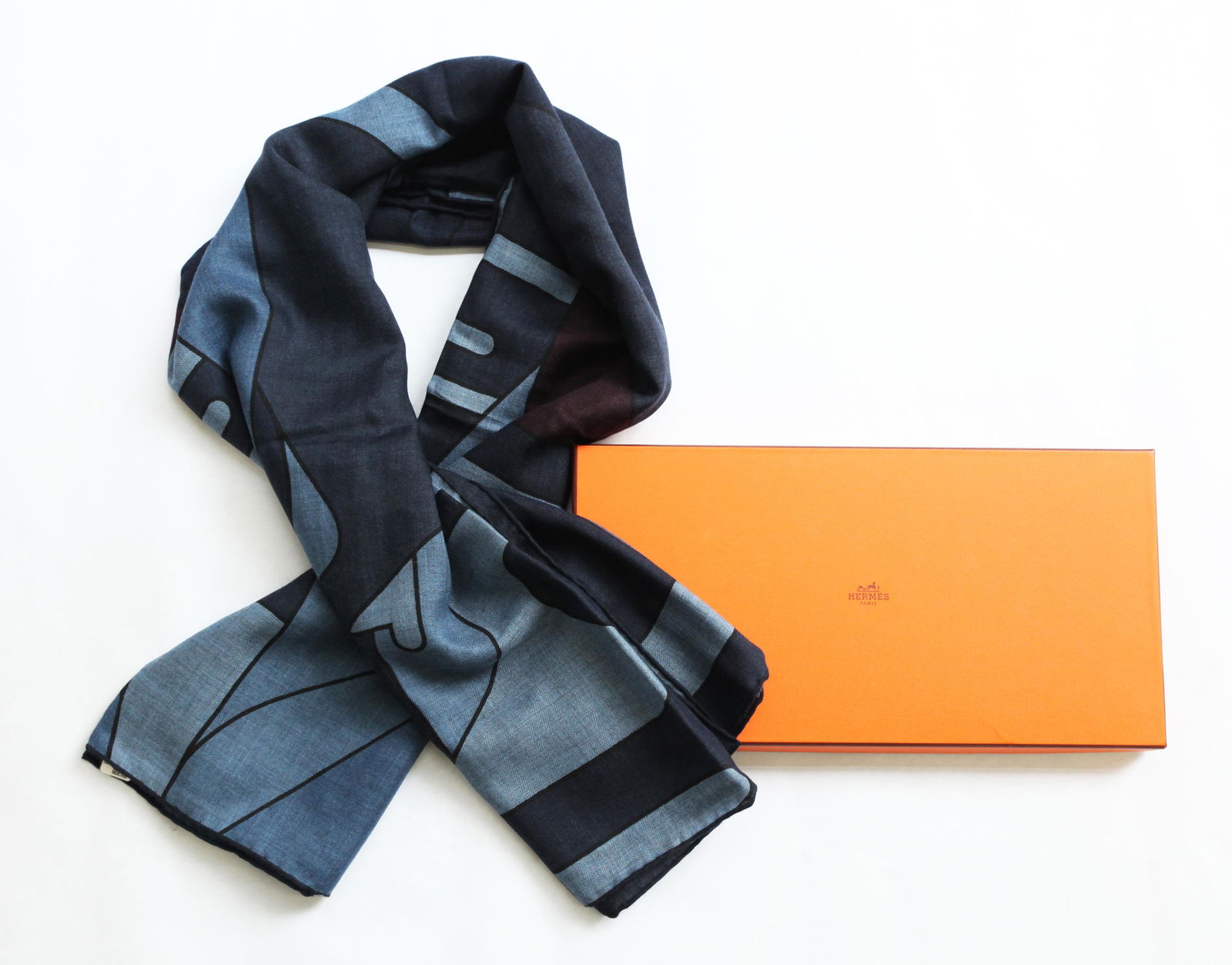 Authentic Hermes 100% Cashmere Printed Scarf (1 of 6)