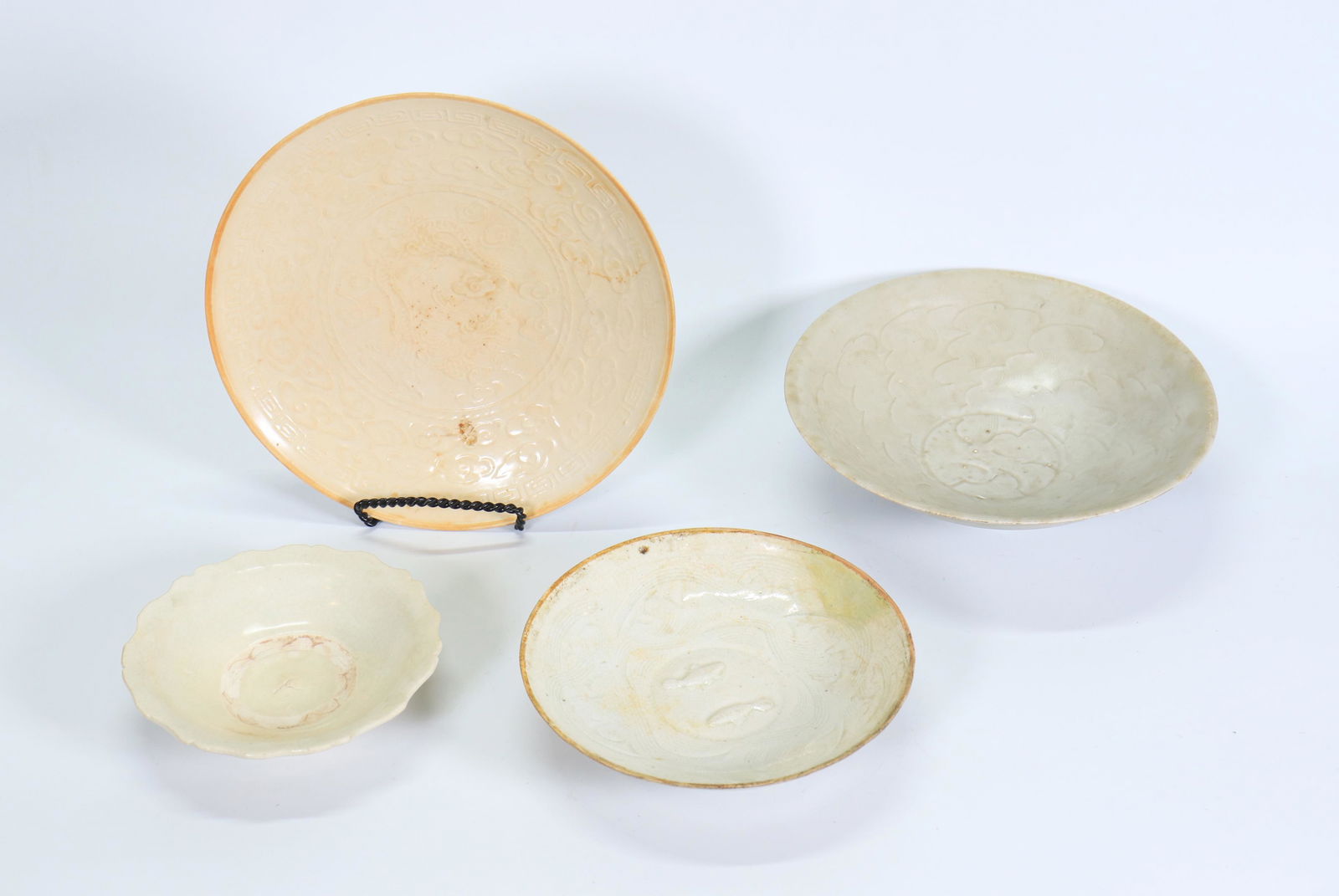 4 Chinese Song White Ware Glazed Porcelain Bowls (1 of 7)
