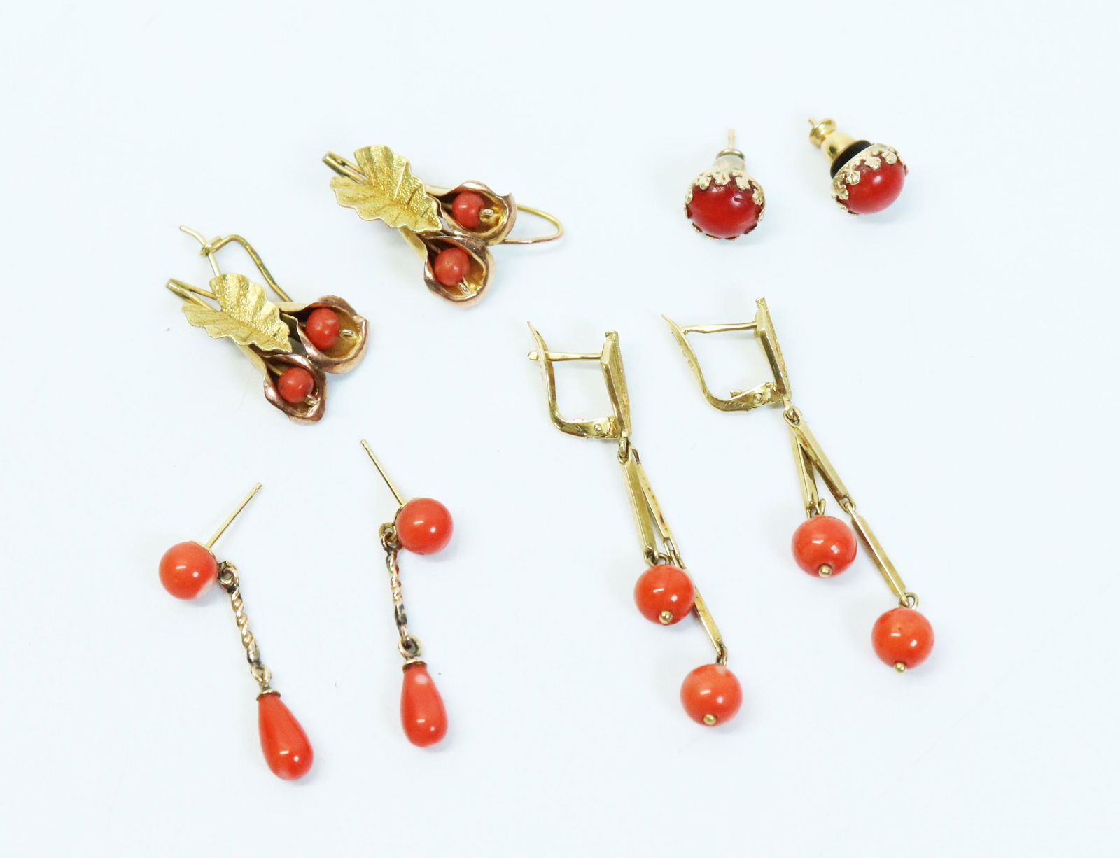 4 Pairs Vintage Chinese Gold & Coral Earrings (1 of 7)
