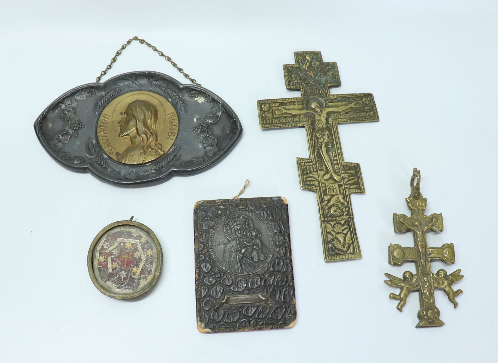5 Christian Crucifix Reliquary Devotionals (1 of 7)