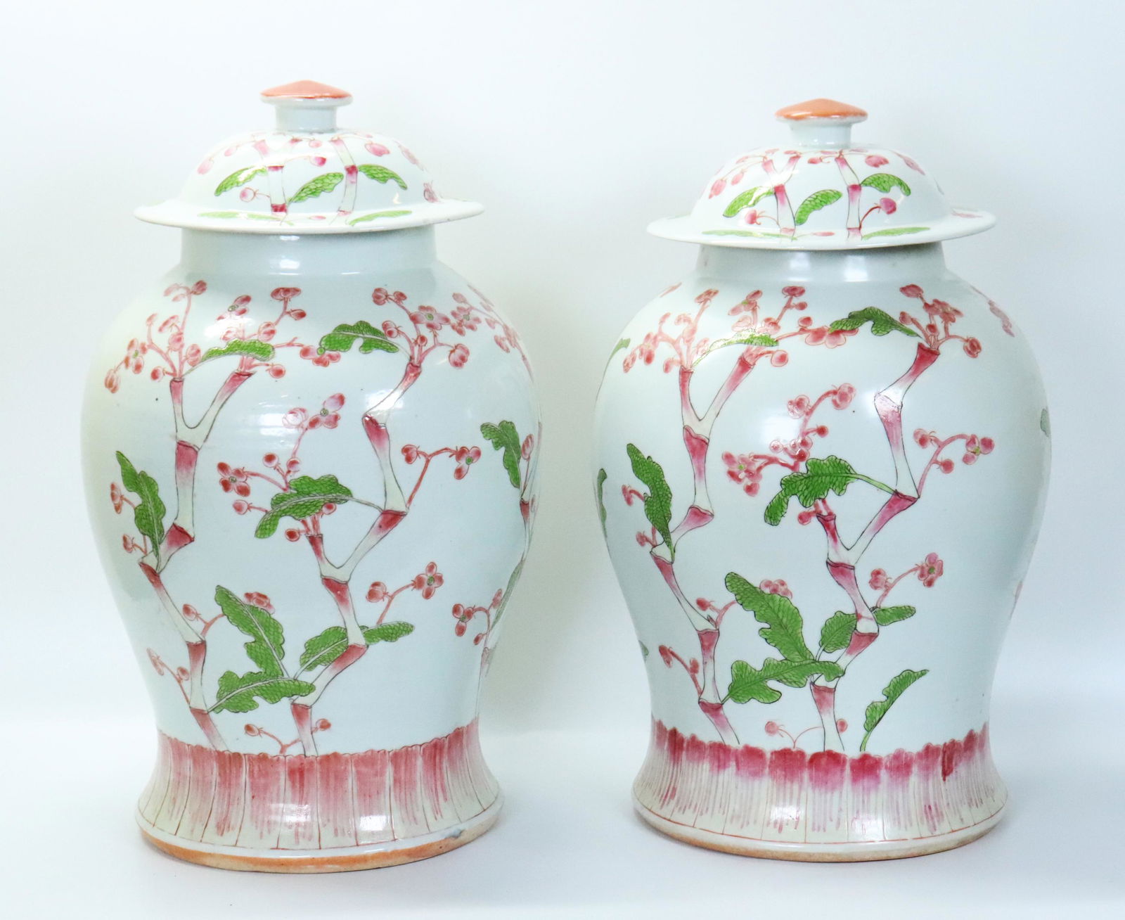 Pr Chinese Enamel Porcelain Temple Jars & Covers (1 of 7)