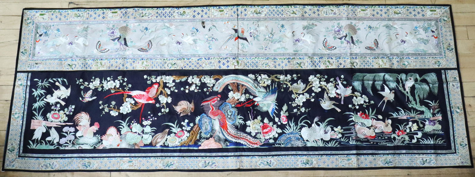 Chinese Qing Silk Embroidered Horizontal Banner (1 of 8)