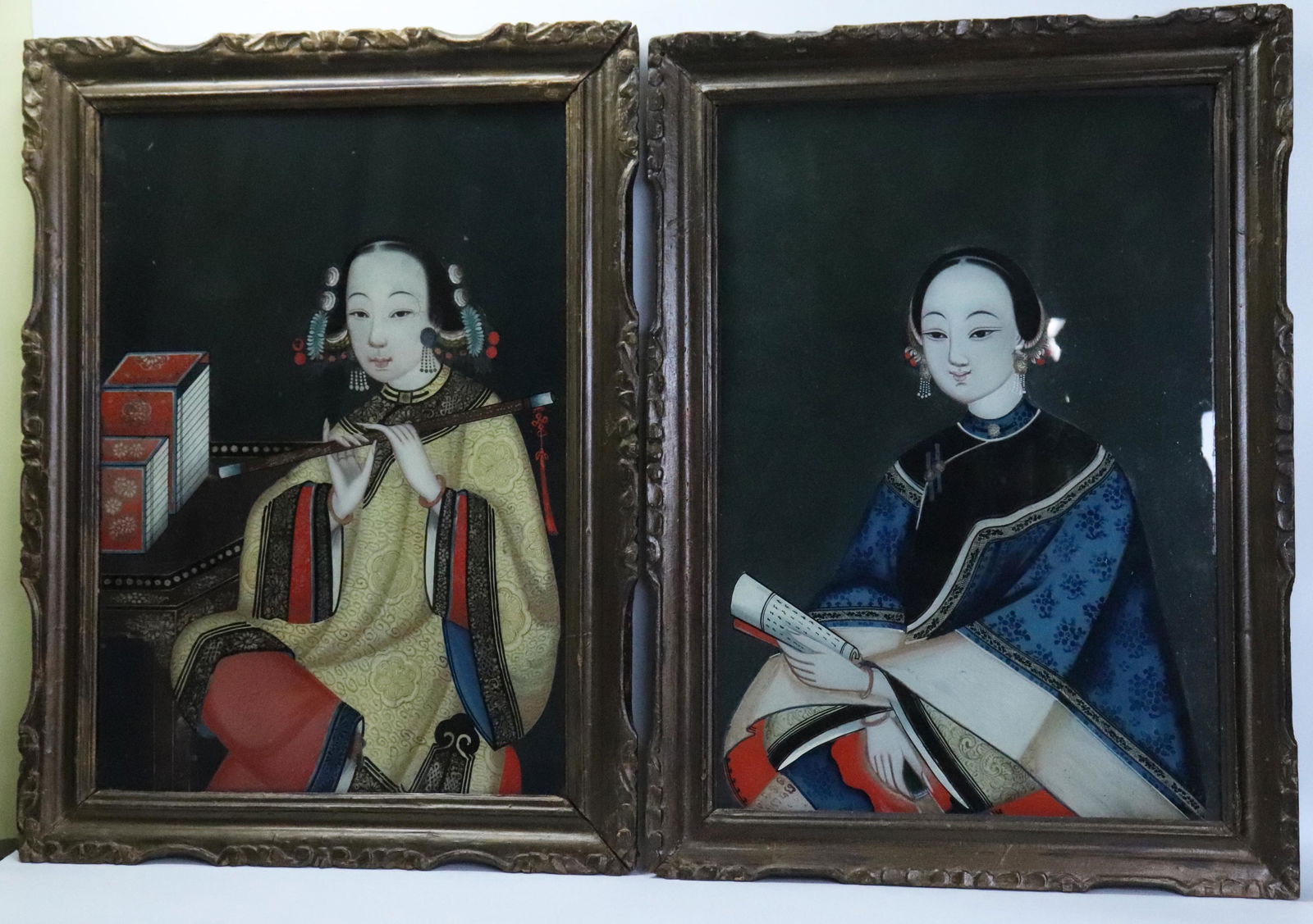 2 Chinese 19th C Reverse Lady Paintings on Glass (1 of 6)