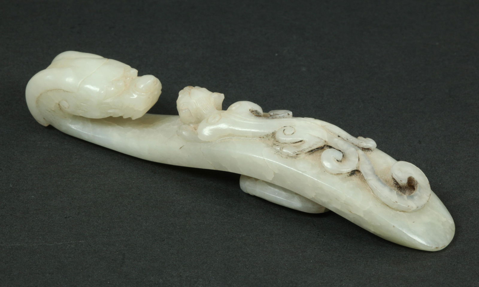 Chinese 18th/19th C Pale Celadon Dragon Belt Hook (1 of 4)