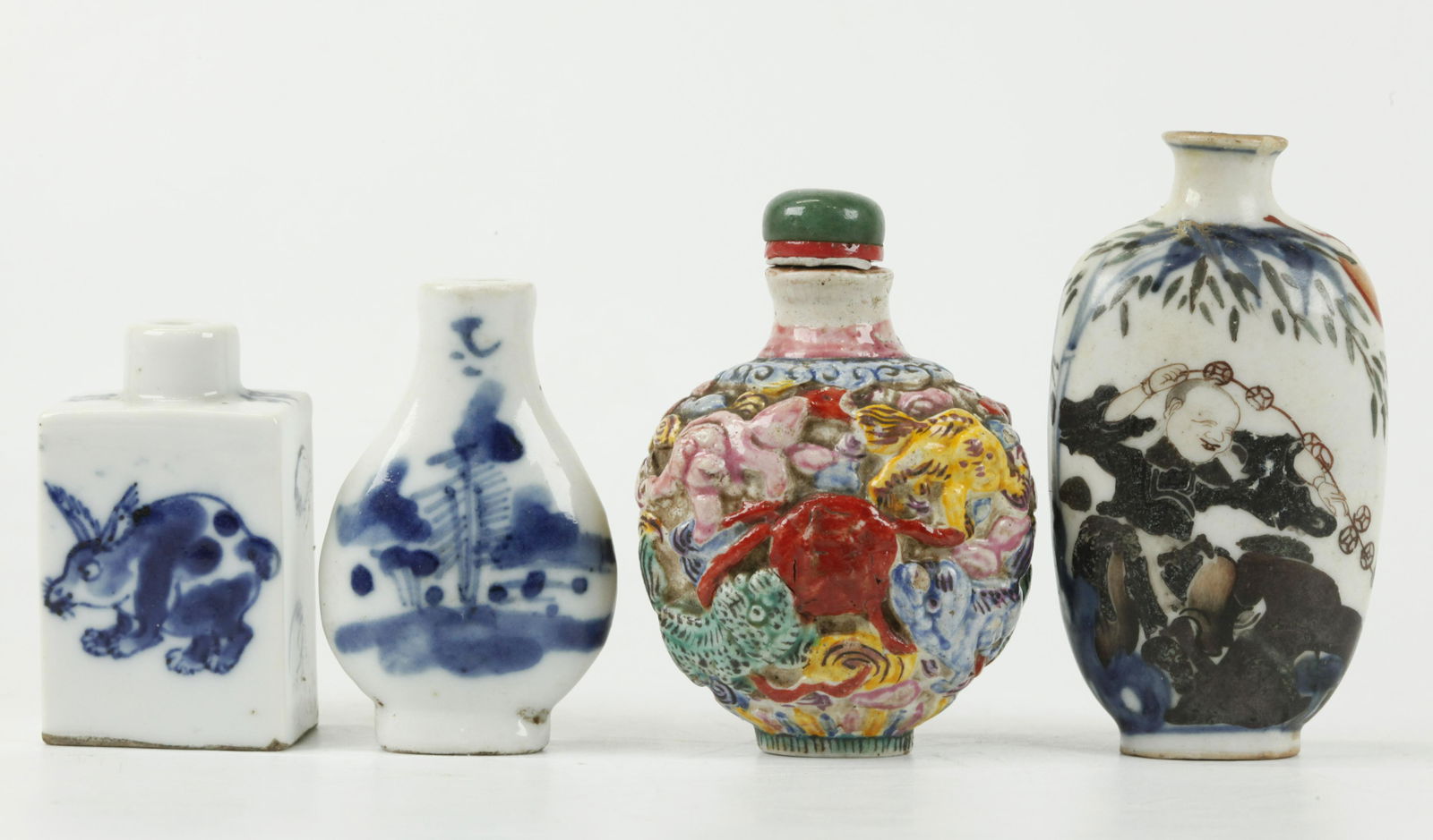 4 Chinese Qing Dynasty Porcelain Snuff Bottles (1 of 6)