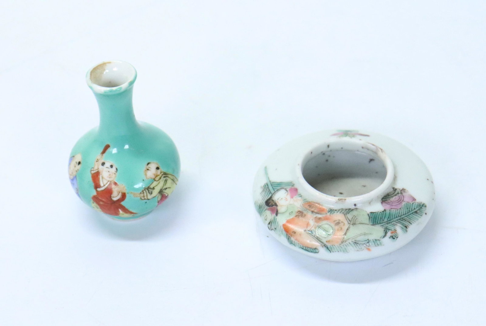 2 Chinese Miniature Porcelains; Vase, Water Pot (1 of 5)