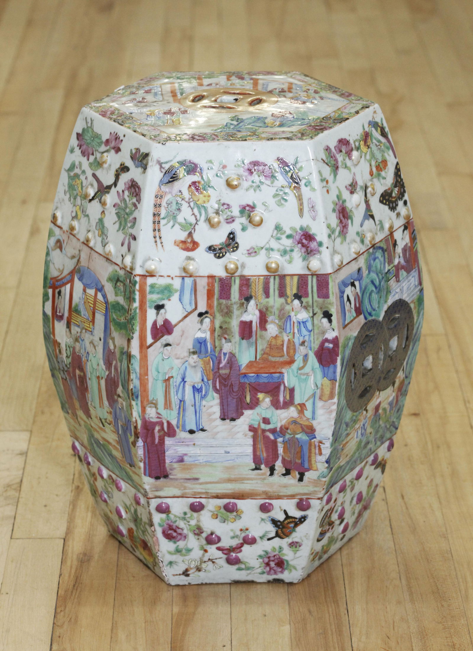 Chinese 19 C Rose Mandarin Porcelain Garden Seat (1 of 5)