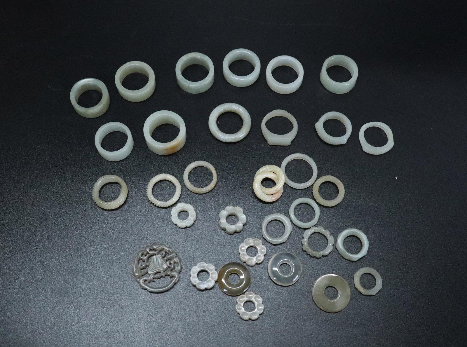 23 Chinese Qing Jade Jewelry Rings 6 Agate 3 Glass (1 of 6)