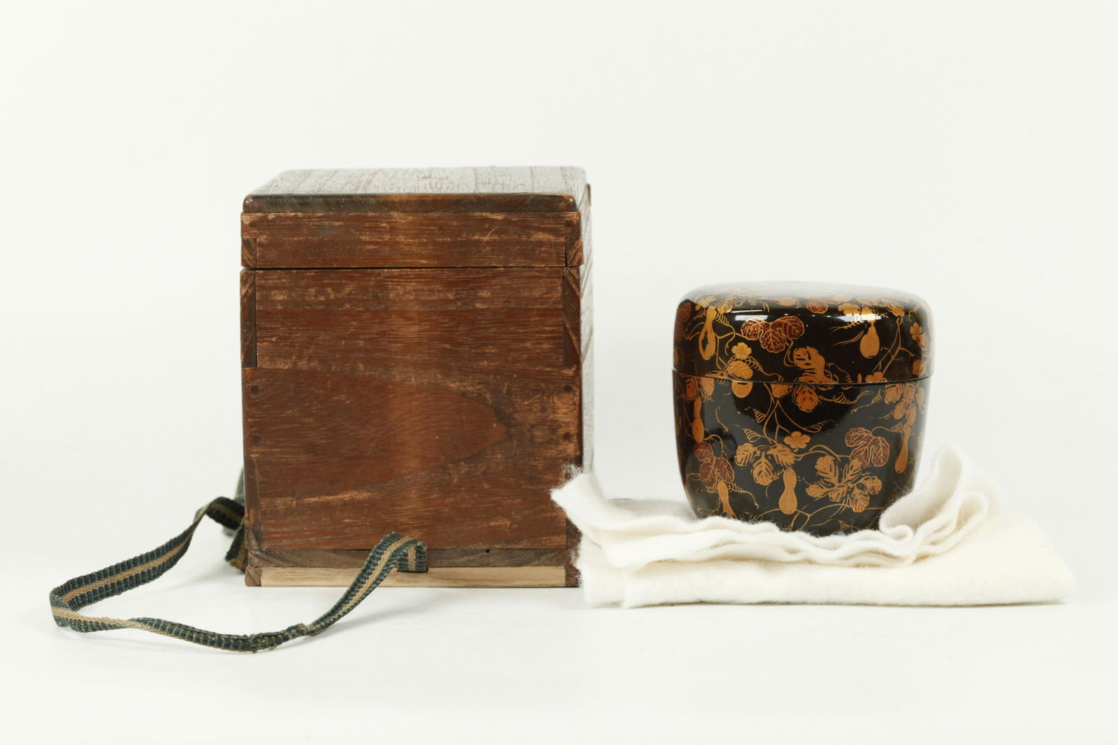 Antique Japanese Lacquer Natsume Tea Caddy (1 of 5)