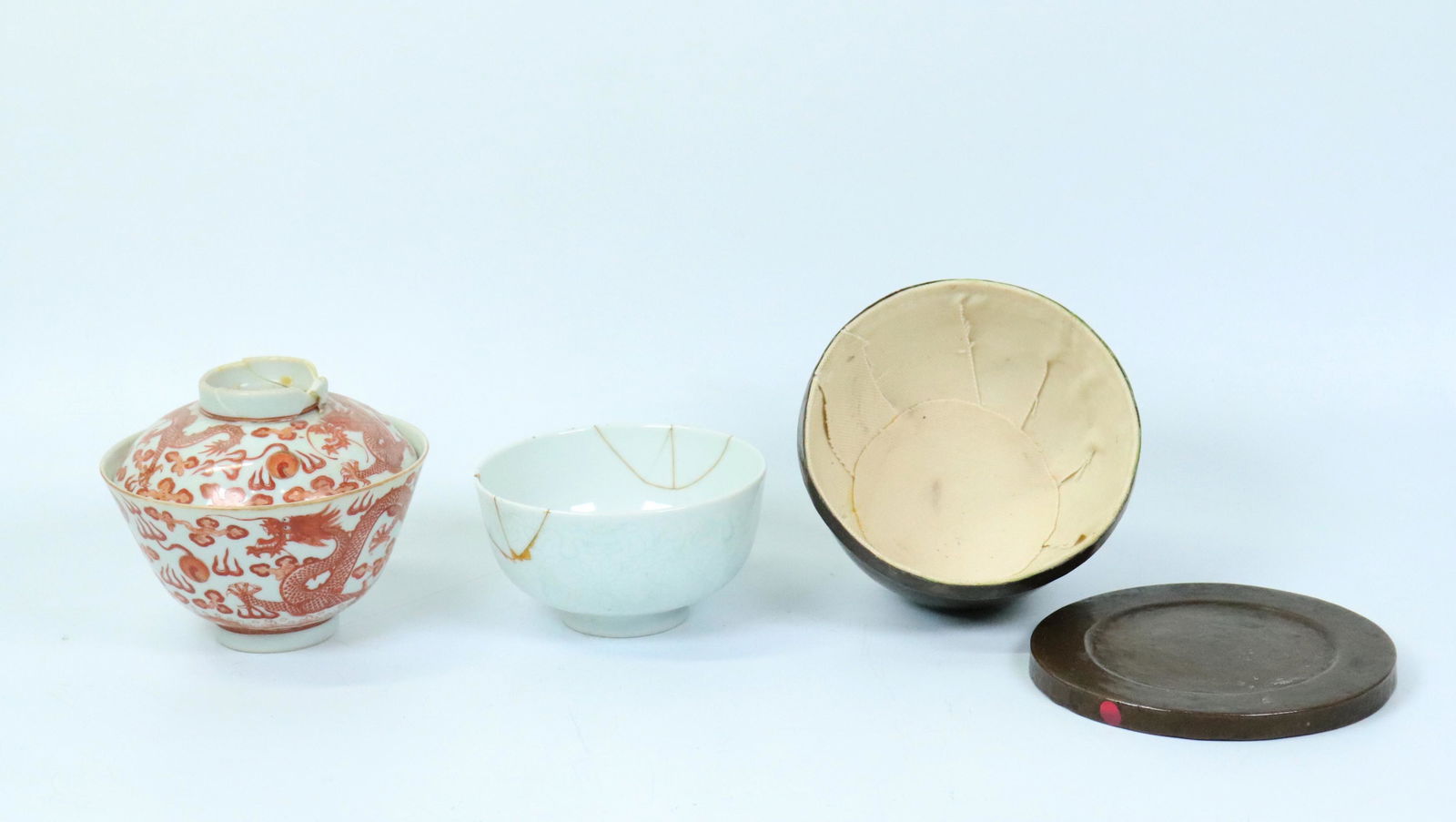 2 Chinese Qing Dynasty Porcelain Bowls (1 of 10)