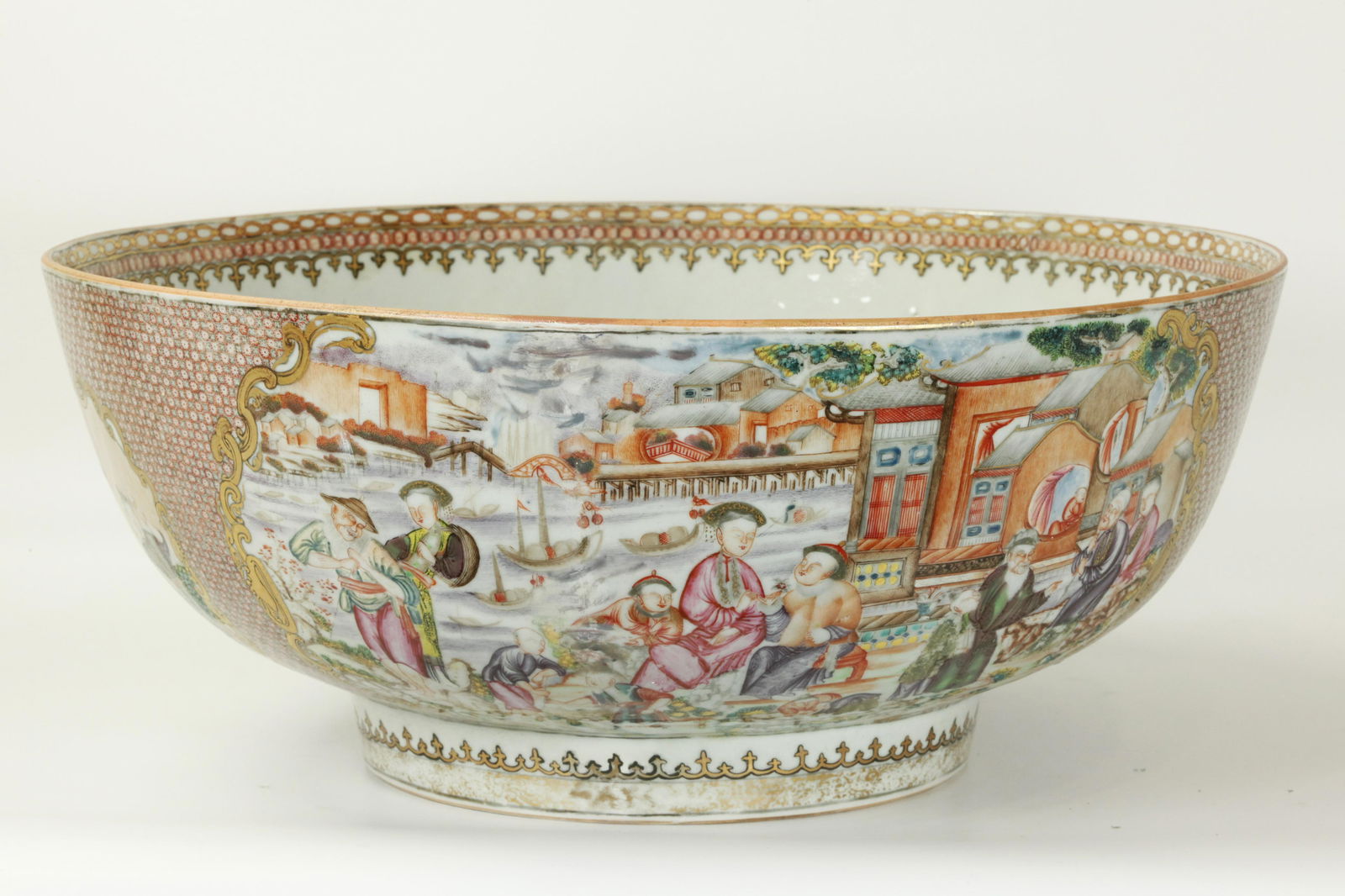 Chinese 18th C Export Porcelain Figural Punch Bowl (1 of 5)