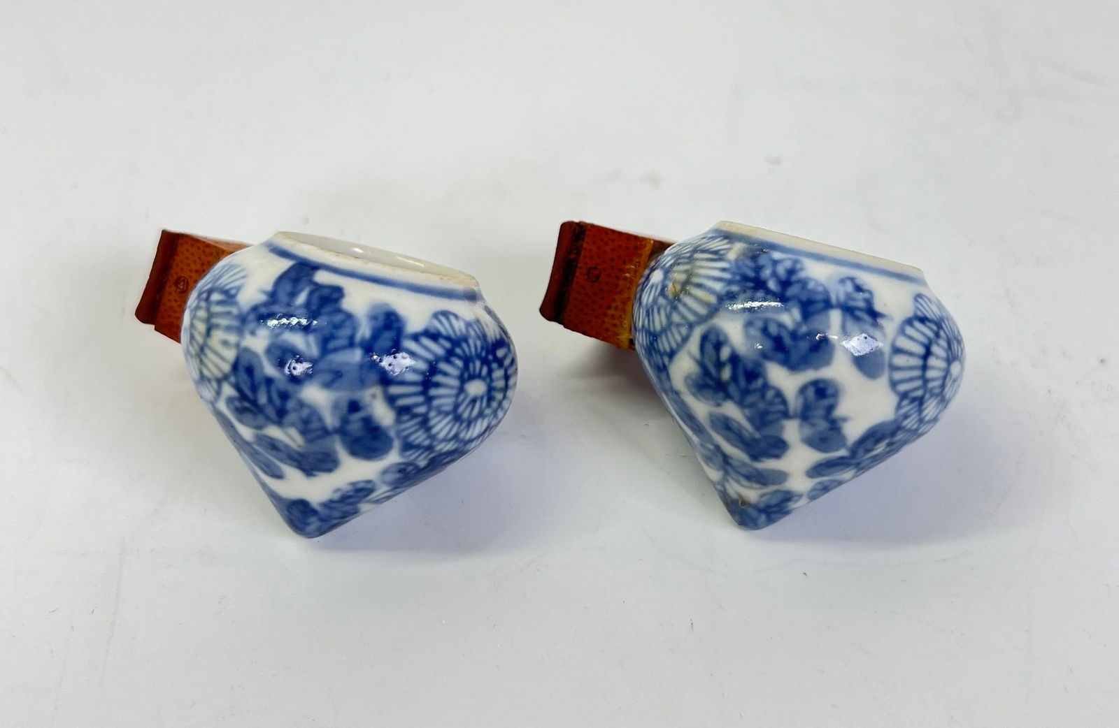 2 Chinese Blue & White Porcelain Bird Feeders (1 of 4)