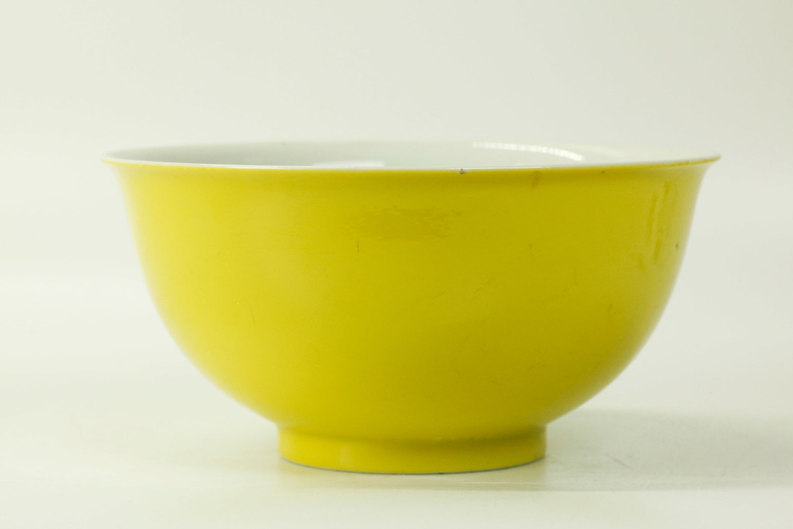 Chinese Lemmon Yellow Porcelain Bowl (1 of 5)