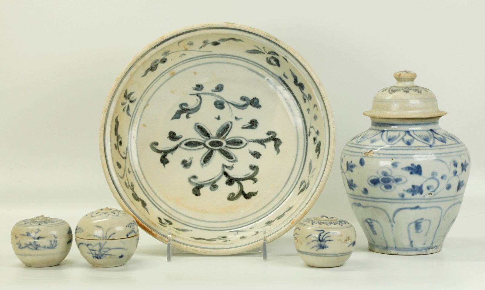 5 Vietnamese Hoi An 15/16 C Blue White Porcelains (1 of 6)
