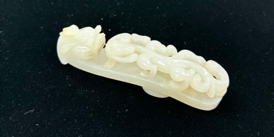 Chinese Qing White Jade Double Dragon Belt Buckle