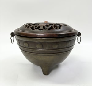 Chinese Cauldron Shaped Bronze Incense Burner
