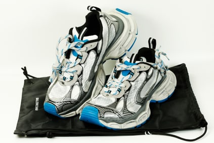 Balenciaga USA 13 White/Silver Sneakers Blue Soles