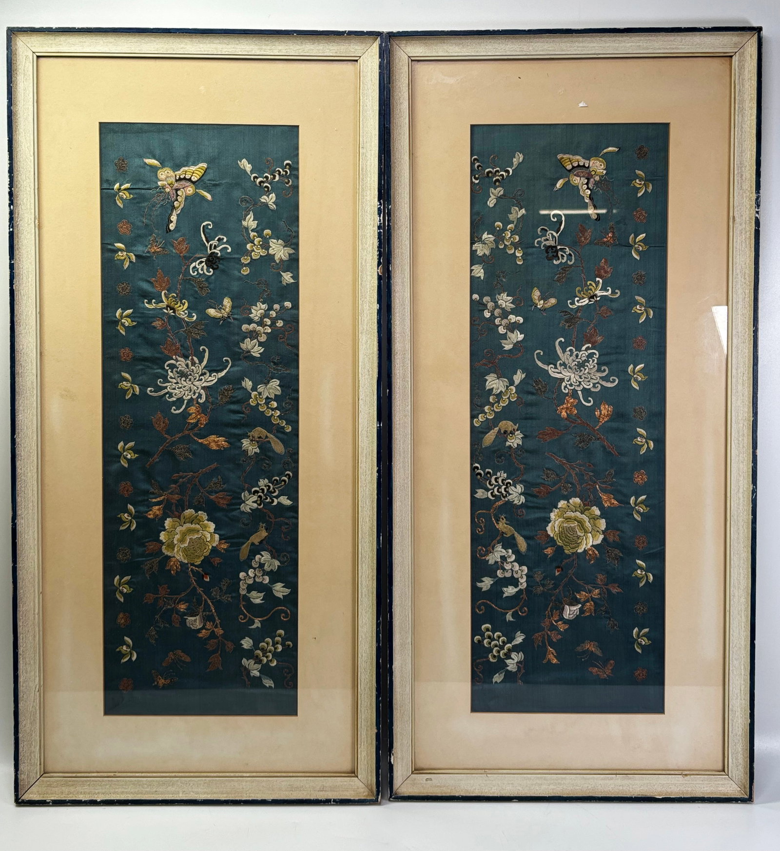 Pr Fine 18/19th C Silk & Gold Thread Embroideries (1 of 5)