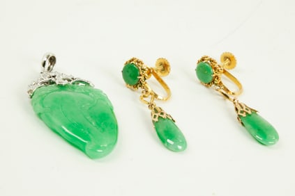 Chinese Green Jadeite Pendant & Earrings
