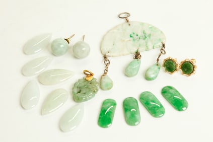 16 Small Chinese Jadeite or Jade Jewels
