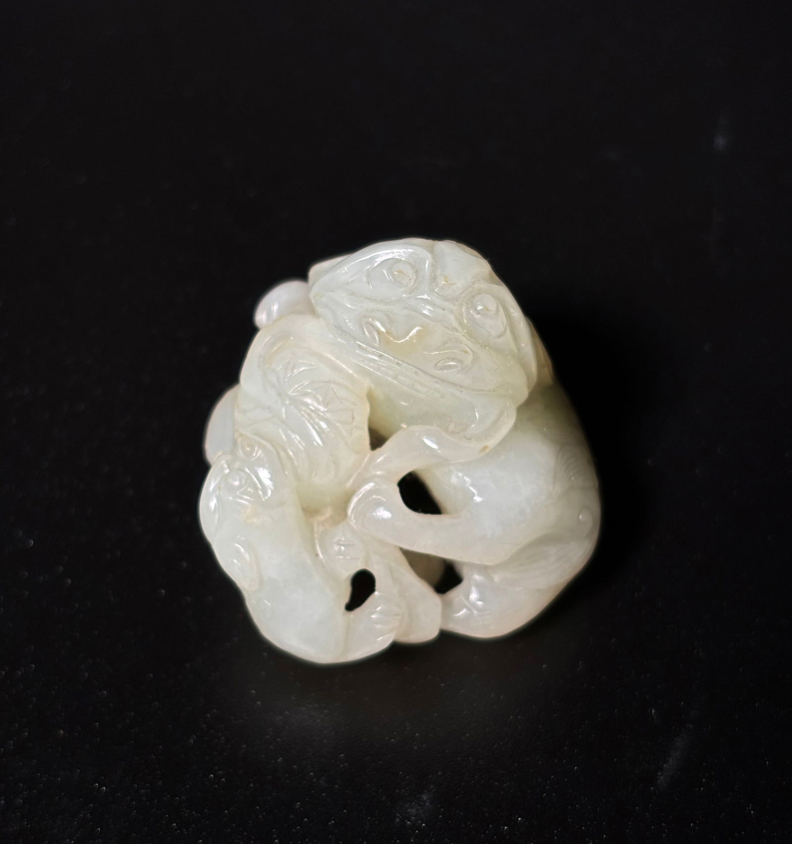 Fine Chinese 18 C White Jade Fu Dog & Puppy Toggle (1 of 6)