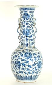Large Chinese Qing Blue & White Porcelain Vase