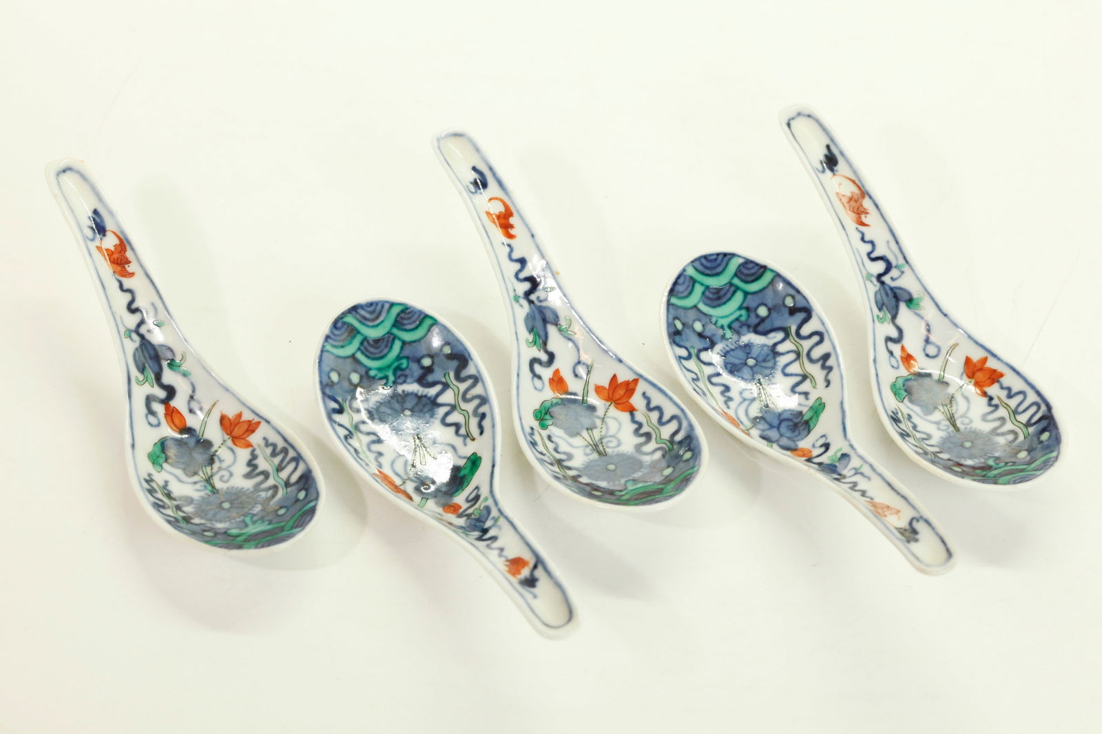 5 Chinese Qing Dynasty Doucai Porcelain Spoons (1 of 5)