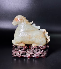 Fine Chinese 18/19th C Pale Celadon Jade Deer Box