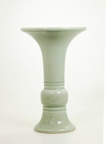 Chinese Crackle Glaze Celadon Wide Mouth Gu Vase