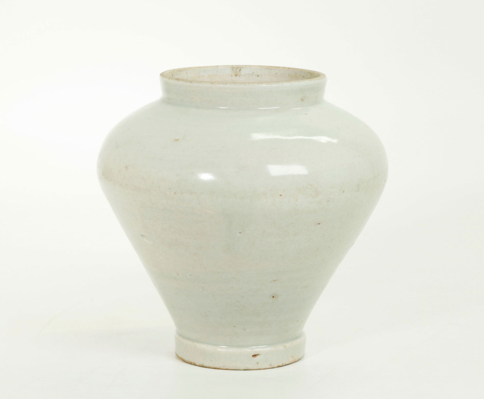 Japanese 18th Century White Arita Porcelain Jar (1 of 5)