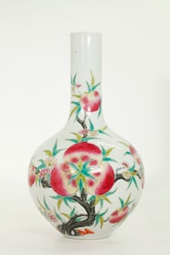 Chinese Famille Rose 9 Peaches Porcelain Vase